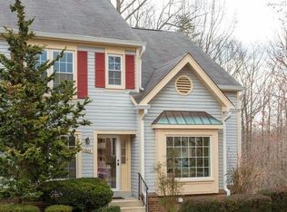 7423 Ridge Oak Ct, Springfield, VA 22153