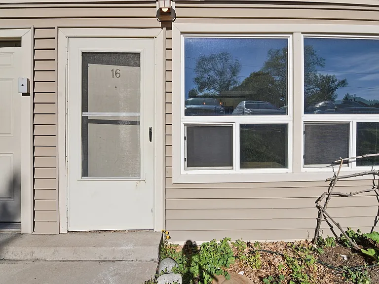 361 S Estes St #16 — Photo 2