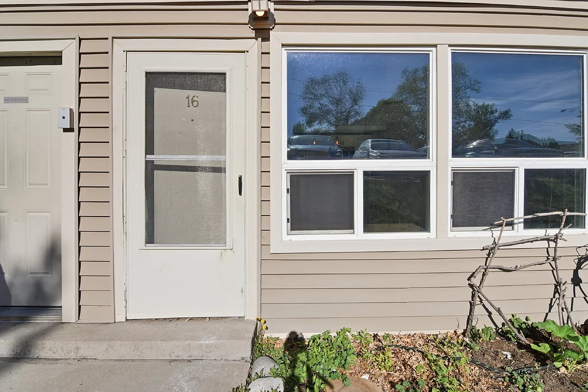 Building Photo - 361 S Estes St #16