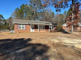 7530 Decatur Dr, Fayetteville, NC 28303