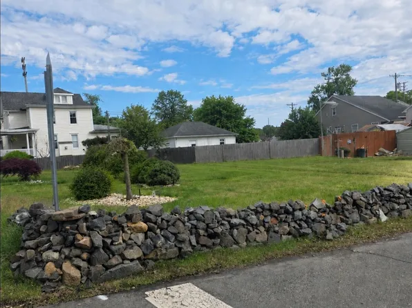 51 Green Grove Avenue, Keyport, NJ 07735