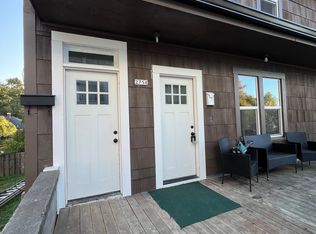 2758 Grand Ave APT 1, Astoria, OR 97103