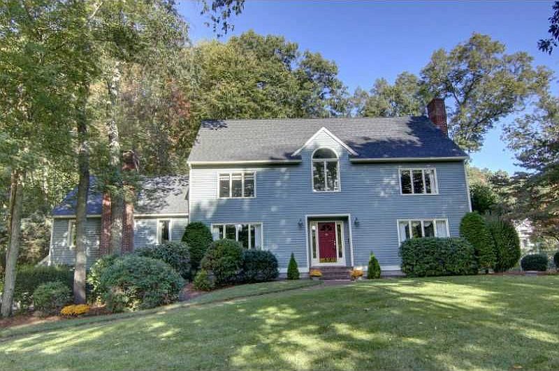 2nd image of 41 Green Meadow Ln