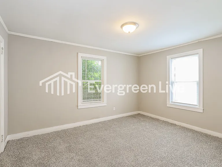 1802 Hampton Ave — Photo 12