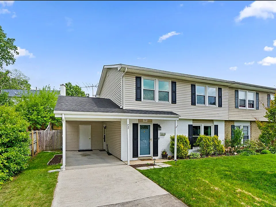 737 Chapelgate Dr