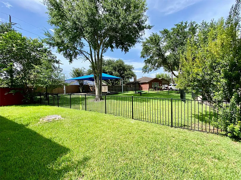 7239 Brockington Dr — Photo 18