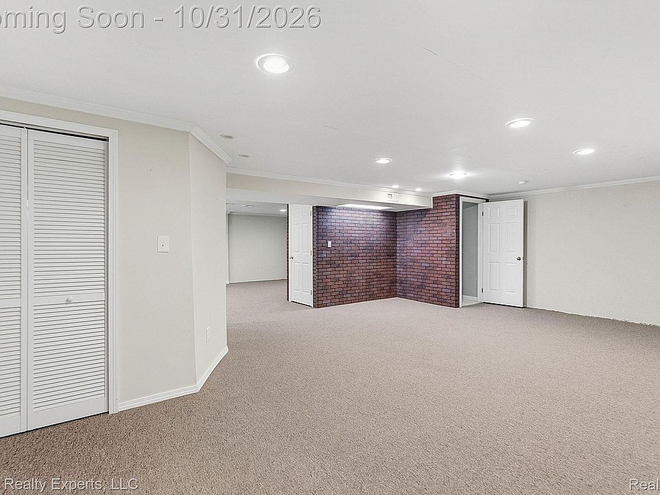41772 Independence Dr, photo 20