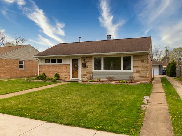 1087 S 6th Ave, Des Plaines, IL 60016
