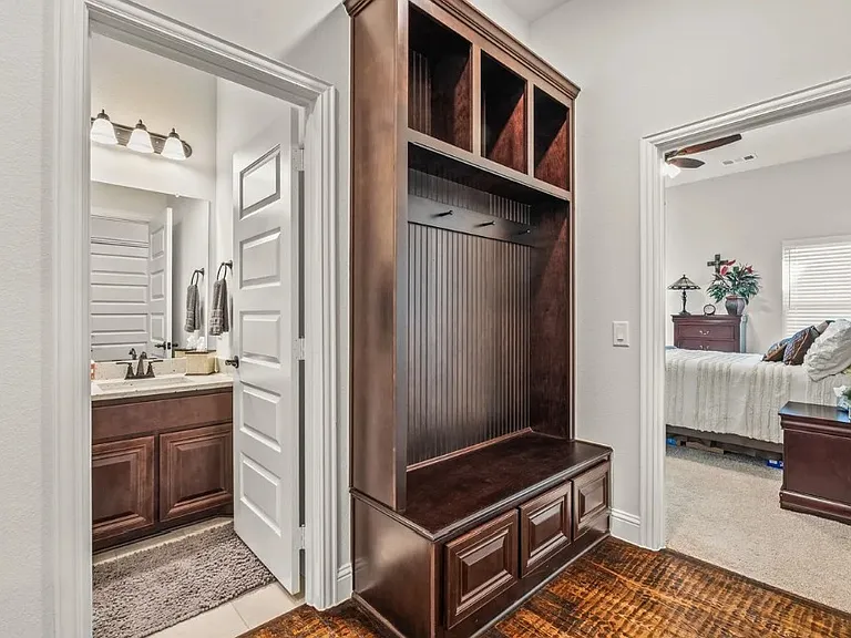 8701 County Road 502 — Photo 16