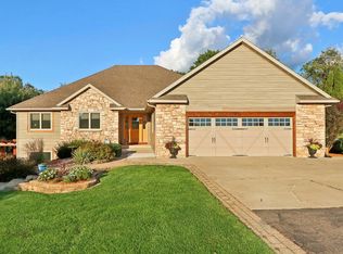 8062 Dairy Ridge Rd, Verona, WI 53593