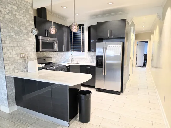 749 40th Street image 2 of 12