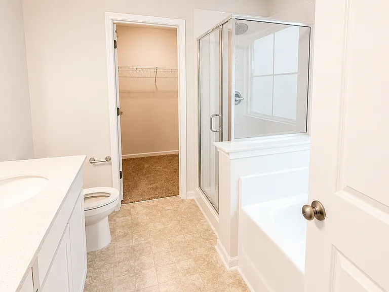 637 Wooster Dr — Photo 4