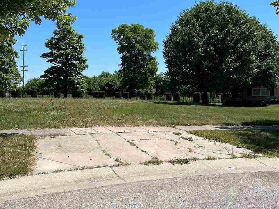 2nd image of 1706 Wilberforce Cir
