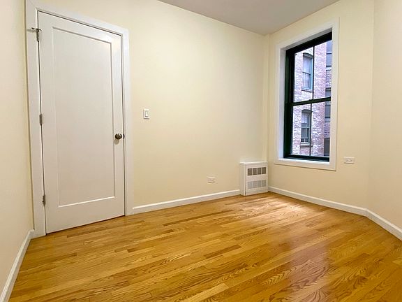 5th image of 531 E 78th St APT 2I