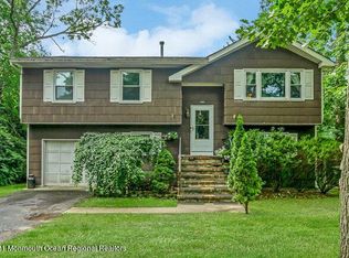 1005 Woodlane Rd, Jackson, NJ 08527