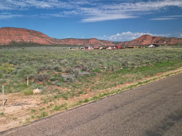 7070 Grand View Dr, Kanab, UT 84741