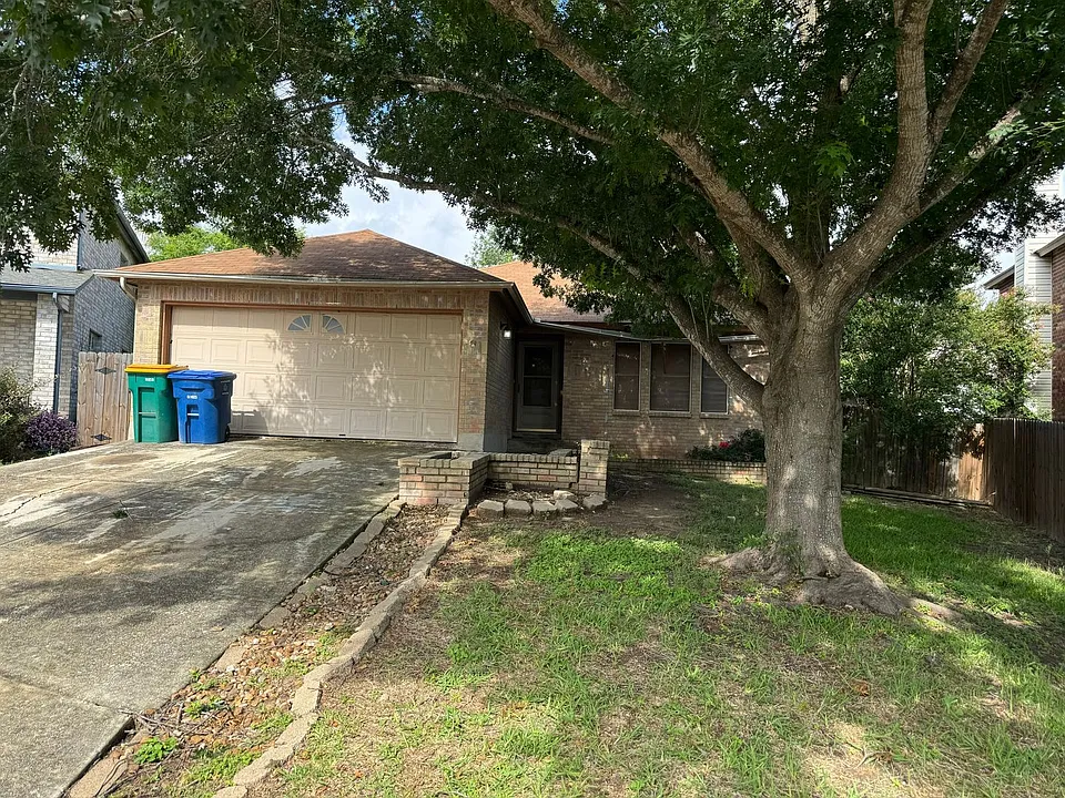 8003 Chestnut Manor Dr