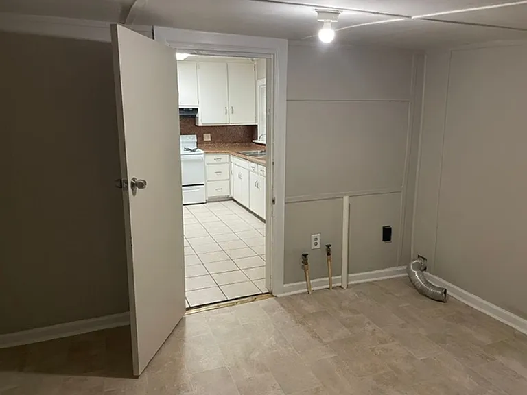 147 Mallory Dr — Photo 10