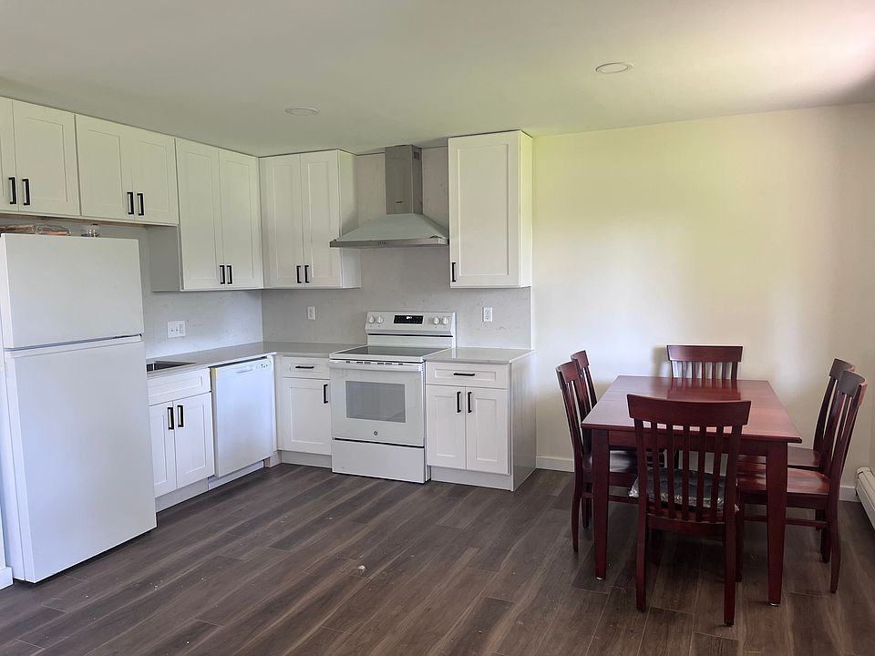 1st image of 2736 Golf Course Dr APT 3