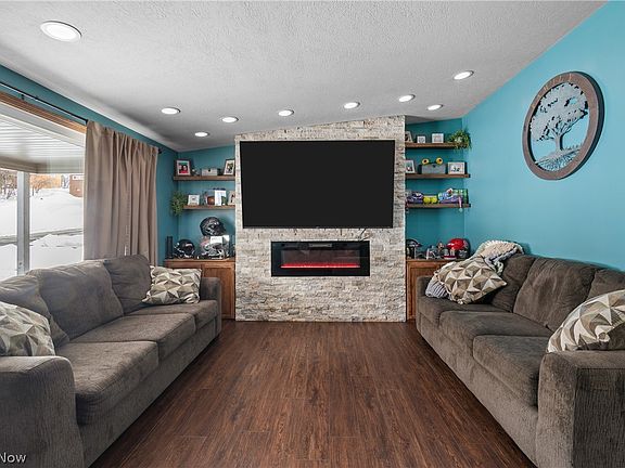 3rd image of 4632 5th St NW