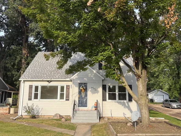 1249 Creve Coeur St, La Salle, IL 61301