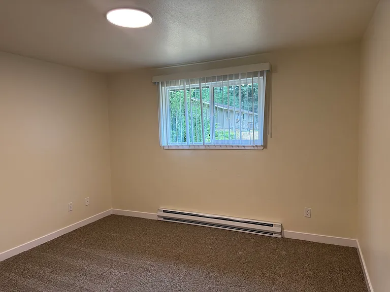 1610 Susan Ct SE #A — Photo 7