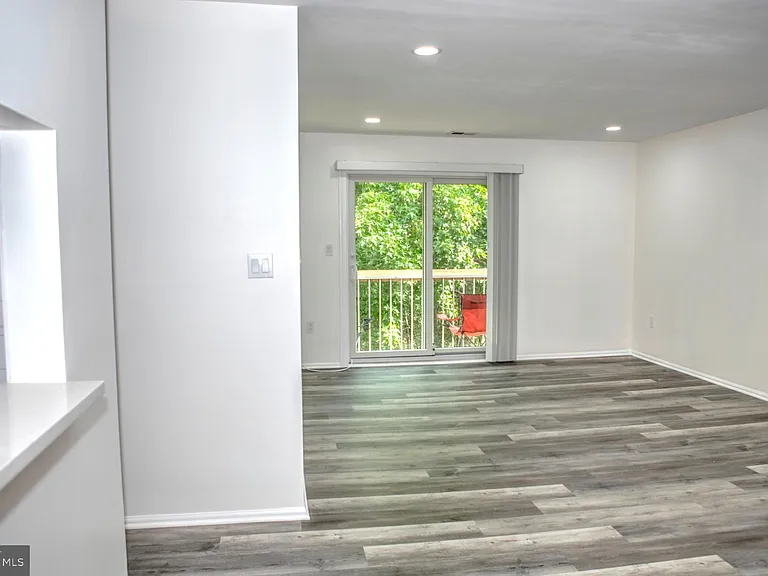 26 Coral Tree Ct — Photo 4