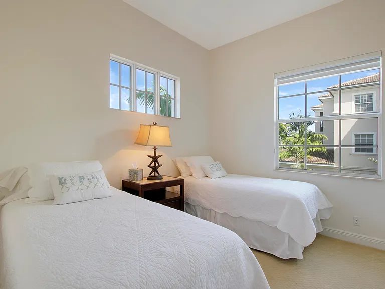 13587 Treasure Cove Cir — Photo 12