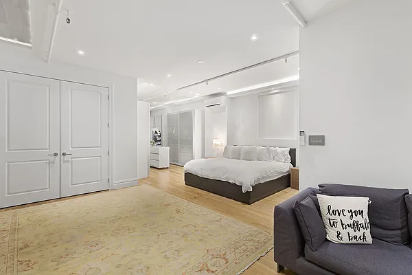 Rented by Compass | media 11