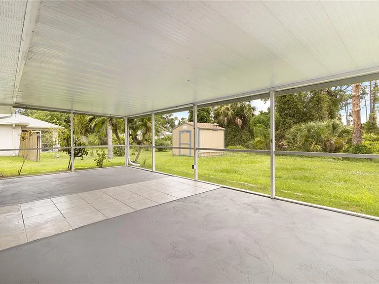 2745 Nellie Ln — Photo 32