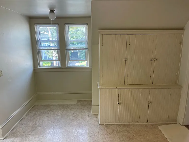 421 Scott Ave — Photo 11
