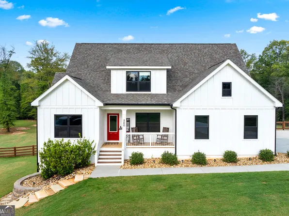 240 Oakwood Dr, Commerce, GA 30529