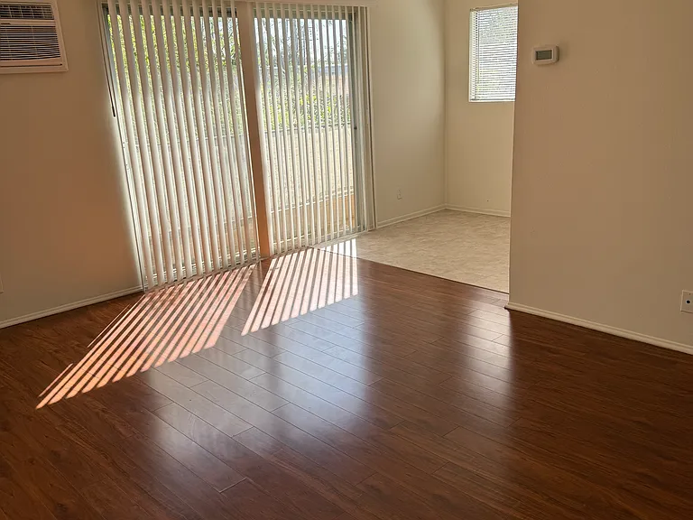 14551 Vose St #C — Photo 5
