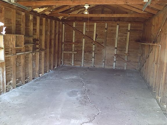 4th image of 602 N Burgess St