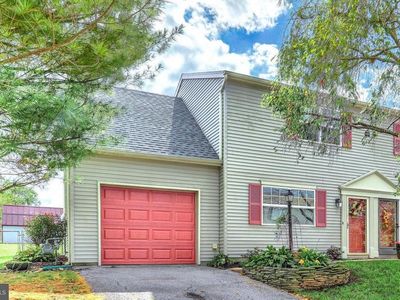 1615 Condor Ln, Dover, PA, 17315