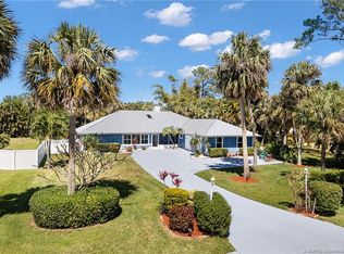 8665 SE May Ter, Hobe Sound, FL 33455