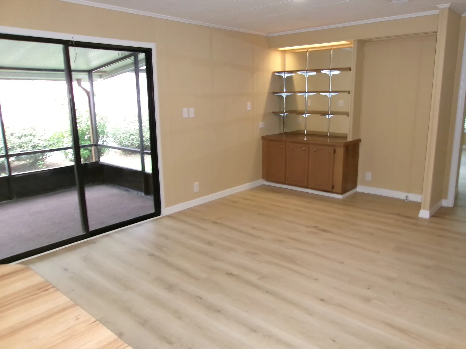 2 bed, 2.0 bath, 1450 sqft, $1,975 — Photo 3