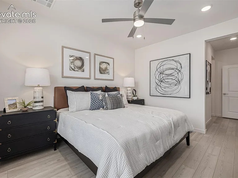 2232 Arikaree Hts #305 — Photo 23