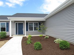 8 W Cambridge Dr, Columbia City, IN 46725
