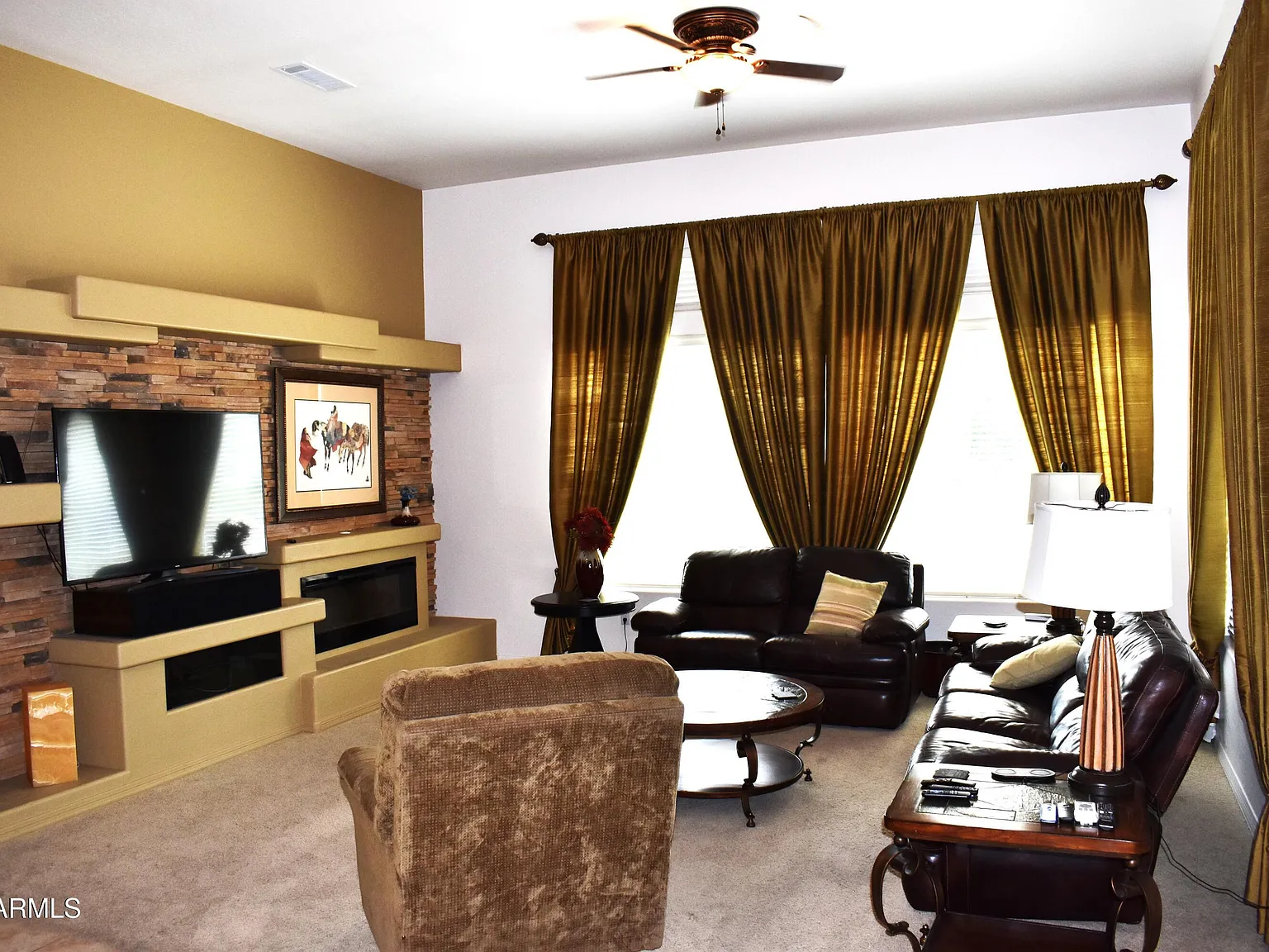 3 bed, 3.5 bath, 3389 sqft, $2,750 — Photo 2