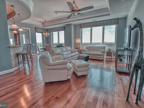 3rd image of 1915 Towne Centre Blvd Unit 712