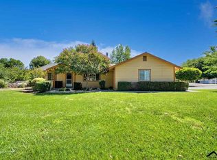 24940 Logans Ln, Los Molinos, CA 96055