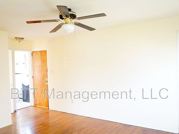 2nd image of 8400 Greenwood Ave APT 4