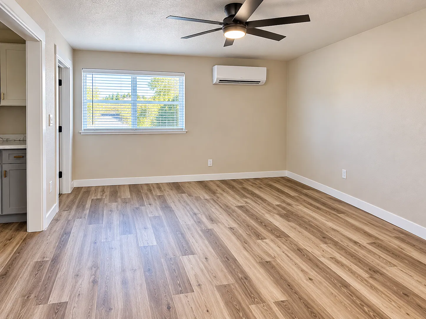 2 bed, 650 sqft, $1,450 — Photo 3