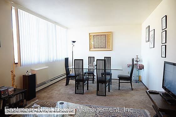 3rd image of 1320 E Capitol Dr APT 104