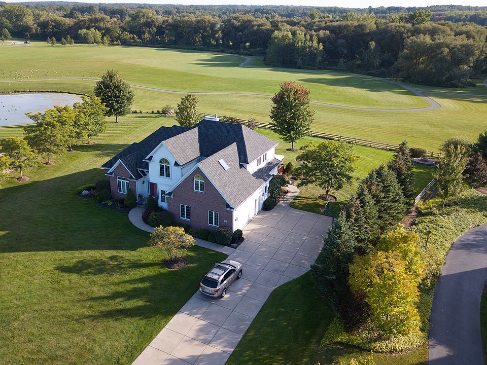 1st image of 17 Rockdove Ln