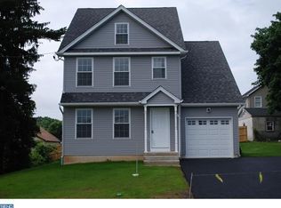 220 Brook St, Willow Grove, PA 19090