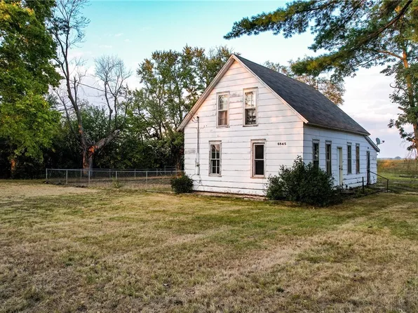 6845 SE 60th St, Carlisle, IA 50047