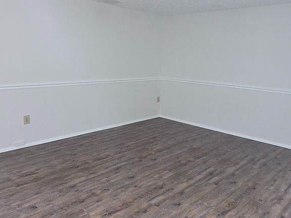 5th image of 1758 Springfield Ln