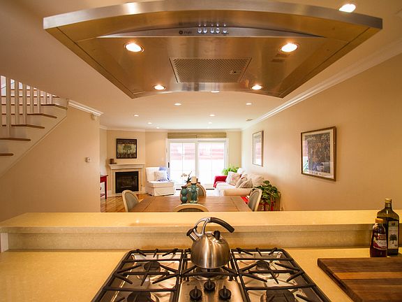 5th image of 1138 16th St APT 3